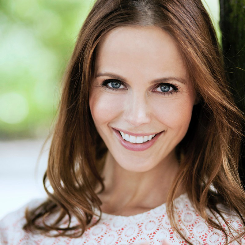Claudia Bechstein Claudia Bechstein Moderatorin
